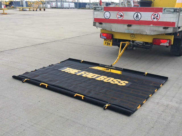 Aerosweep-3-runway-sweeper