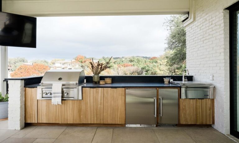 a_few_reasons_why_the_outdoor_modular_kitchen_is_t_3683_featured